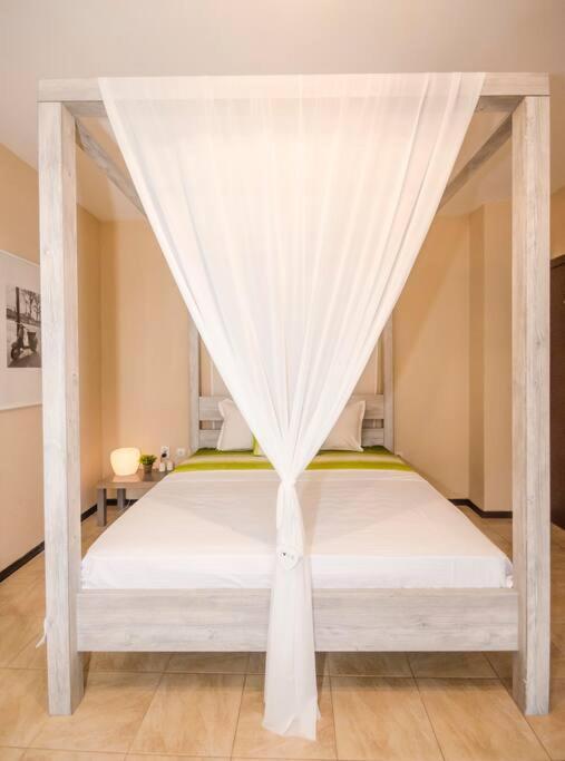 19 Cozy With Balcony Appartement
